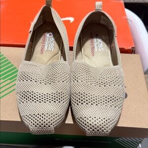 Skechers Women's Beige Mesh Flats